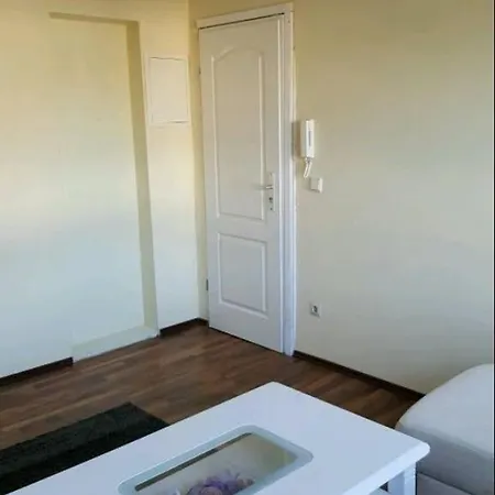 Doppelzimmer Mit Küche 2gh Apartment Krefeld